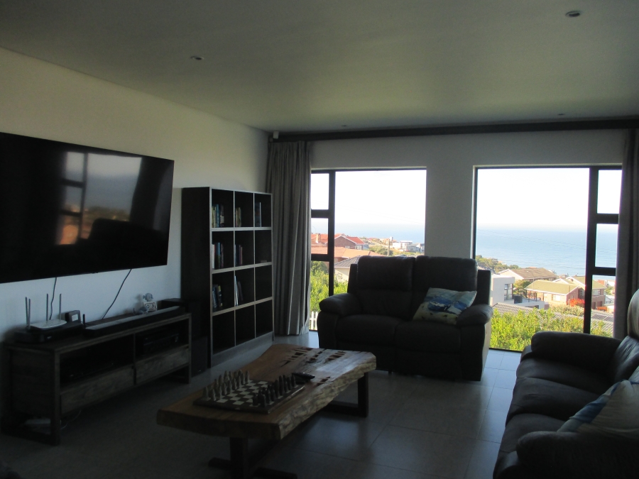3 Bedroom Property for Sale in Dana Bay Western Cape